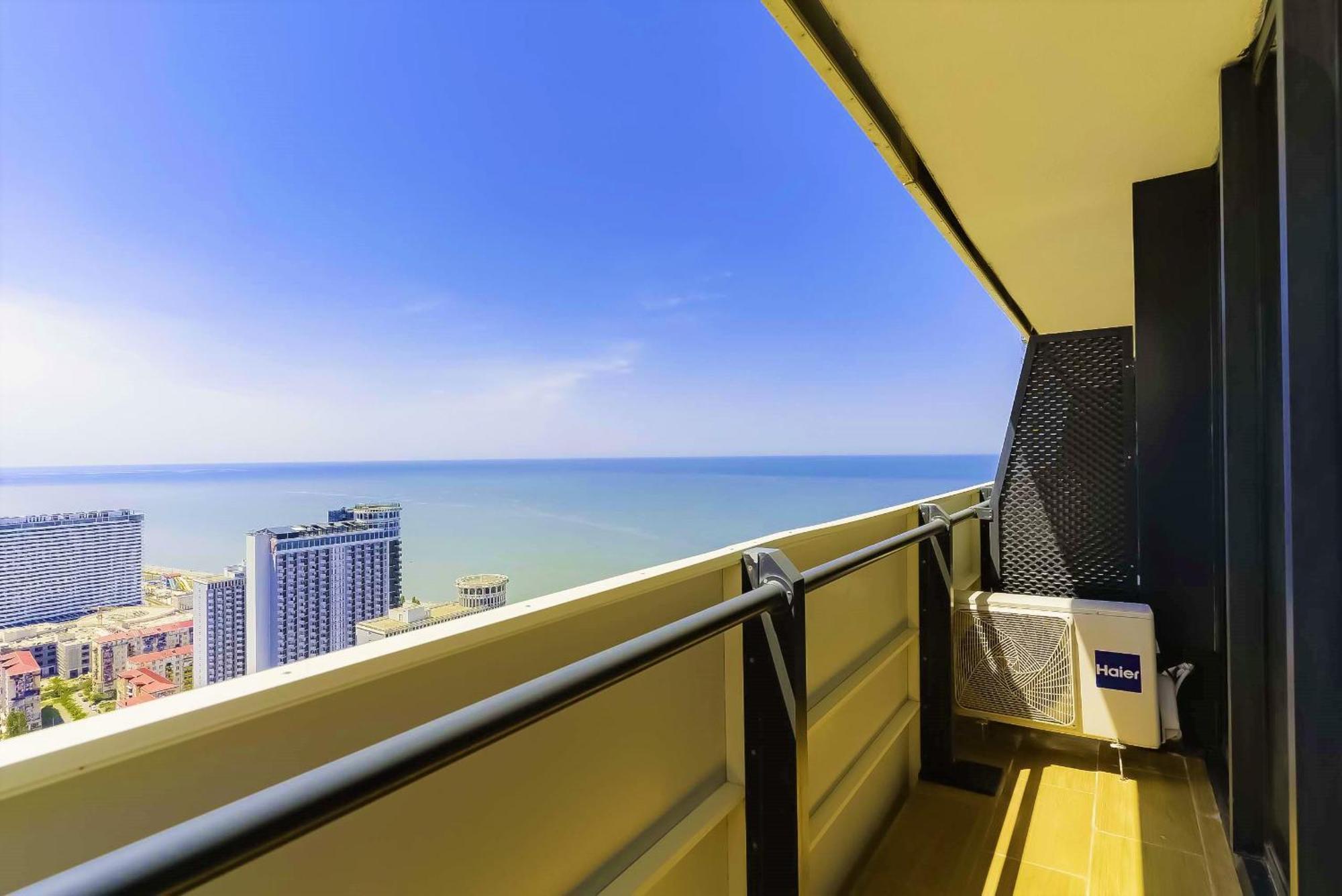 Luxury Beach Front Hotel Batumi Kültér fotó