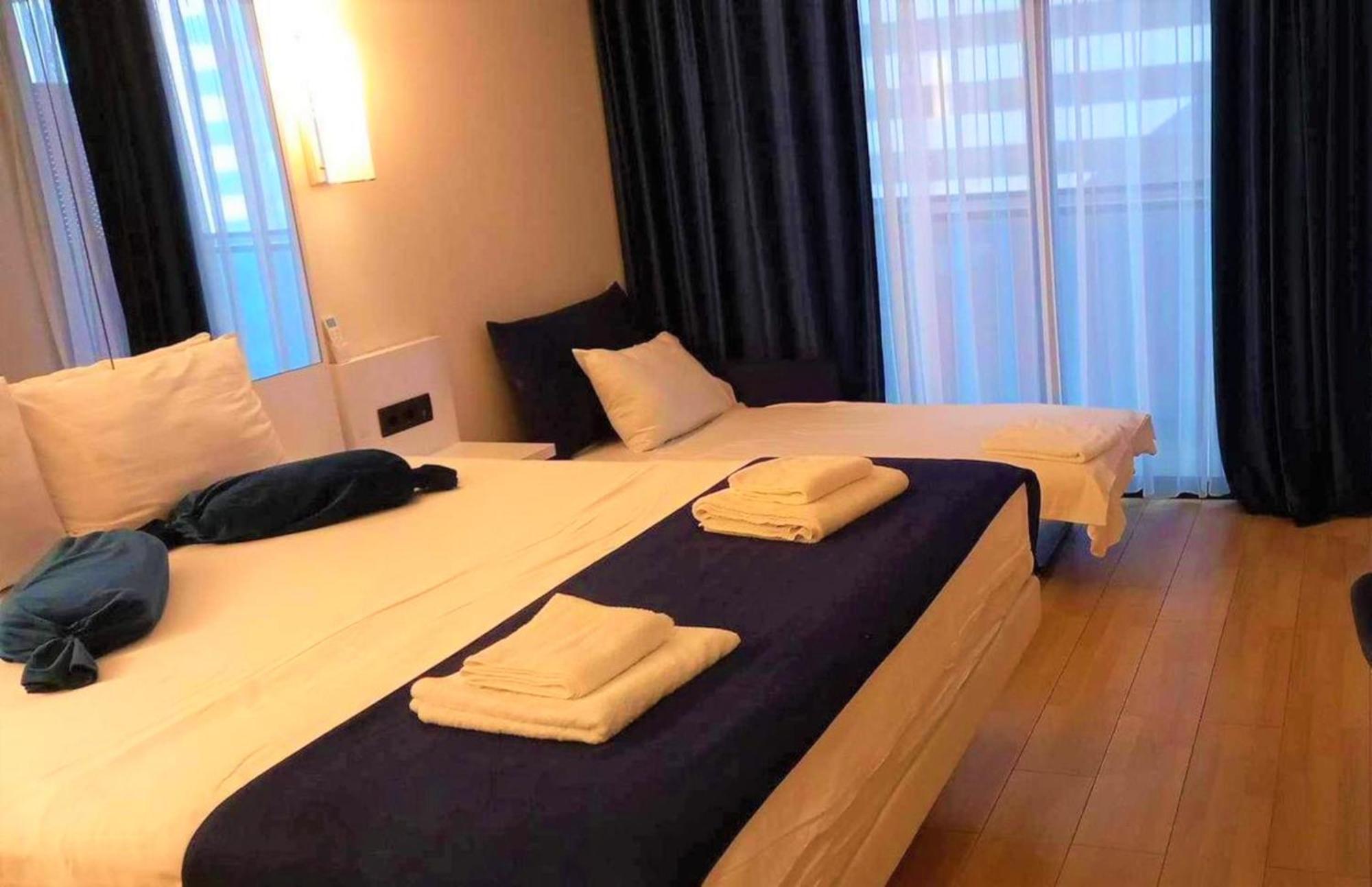 Luxury Beach Front Hotel Batumi Kültér fotó