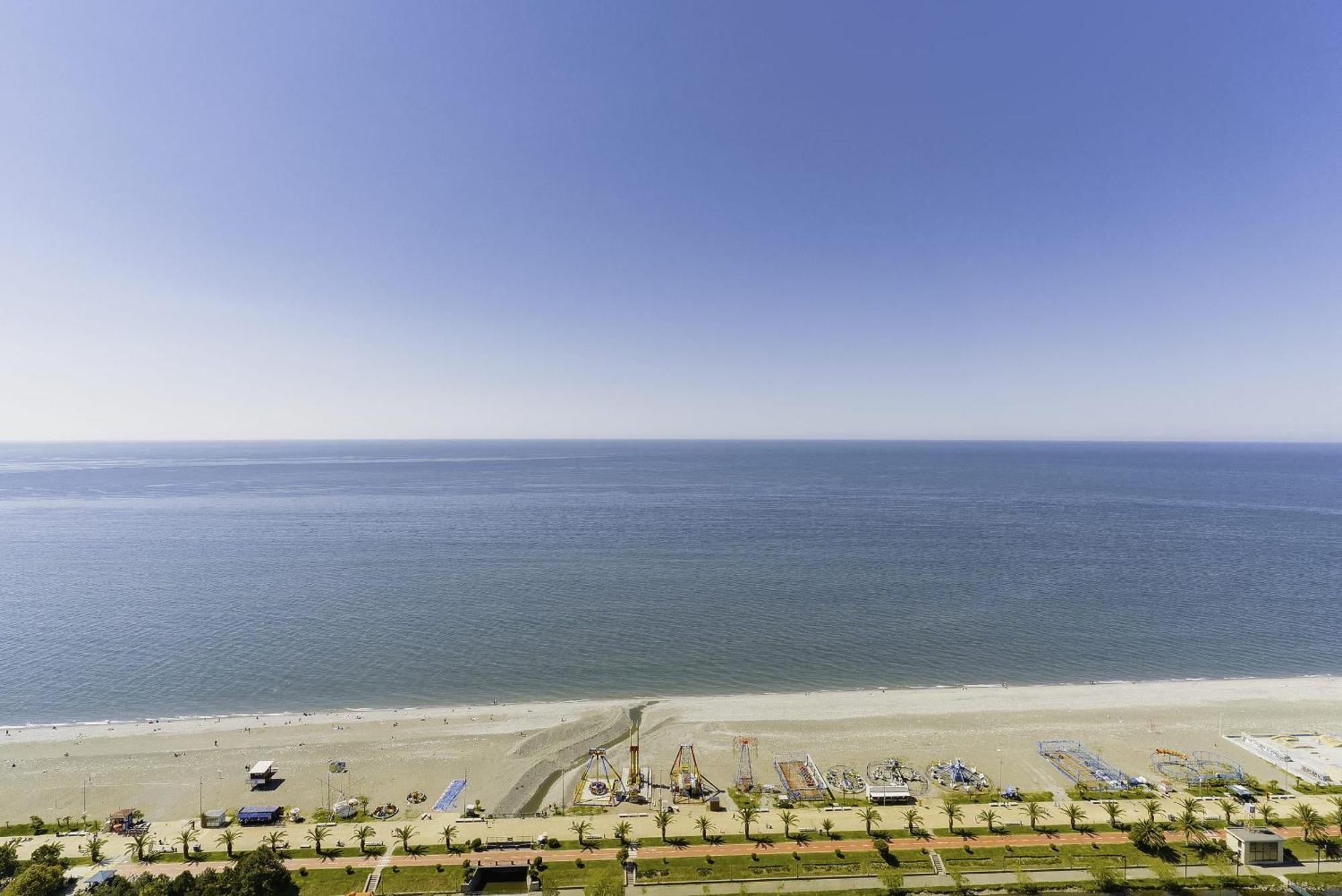 Luxury Beach Front Hotel Batumi Kültér fotó
