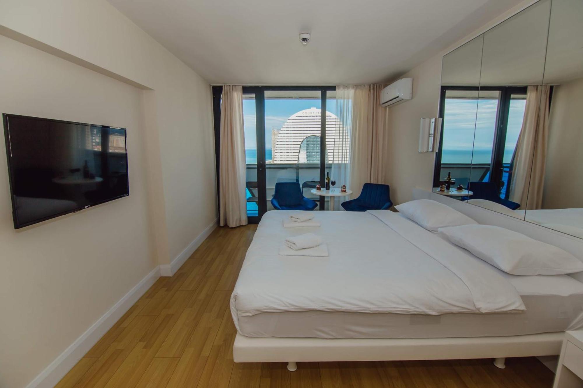 Luxury Beach Front Hotel Batumi Kültér fotó