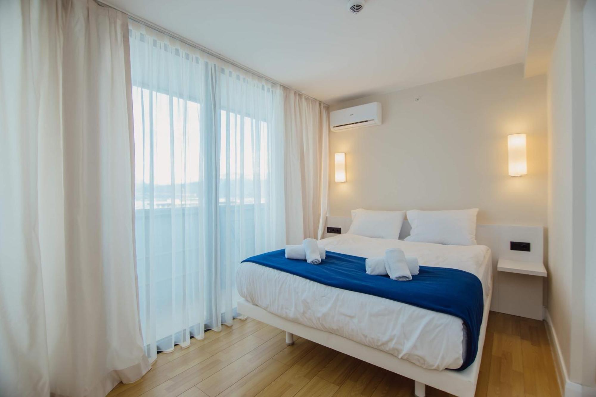 Luxury Beach Front Hotel Batumi Kültér fotó