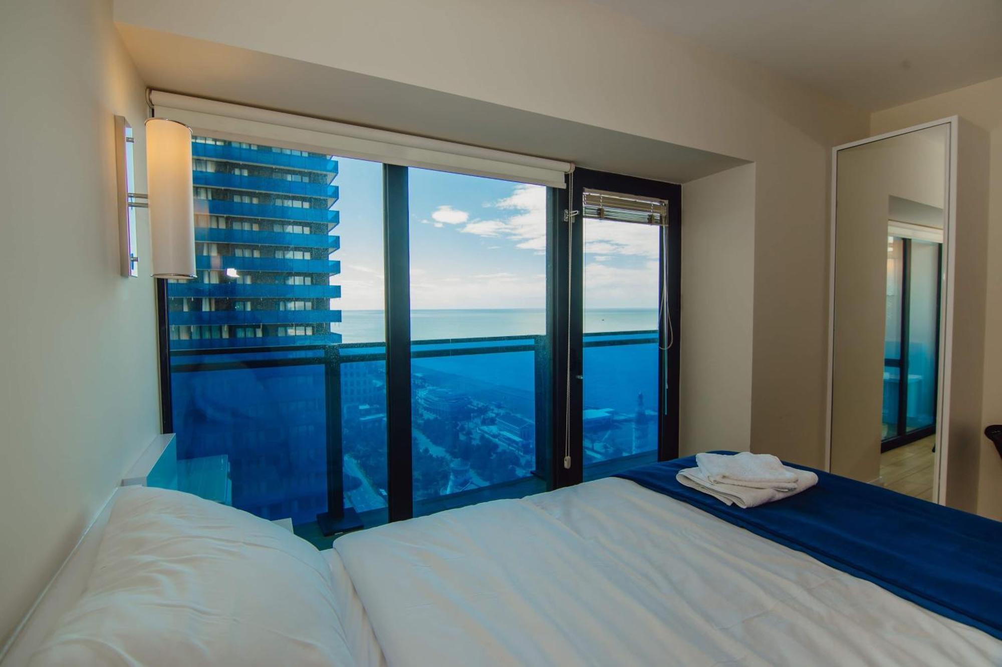 Luxury Beach Front Hotel Batumi Kültér fotó