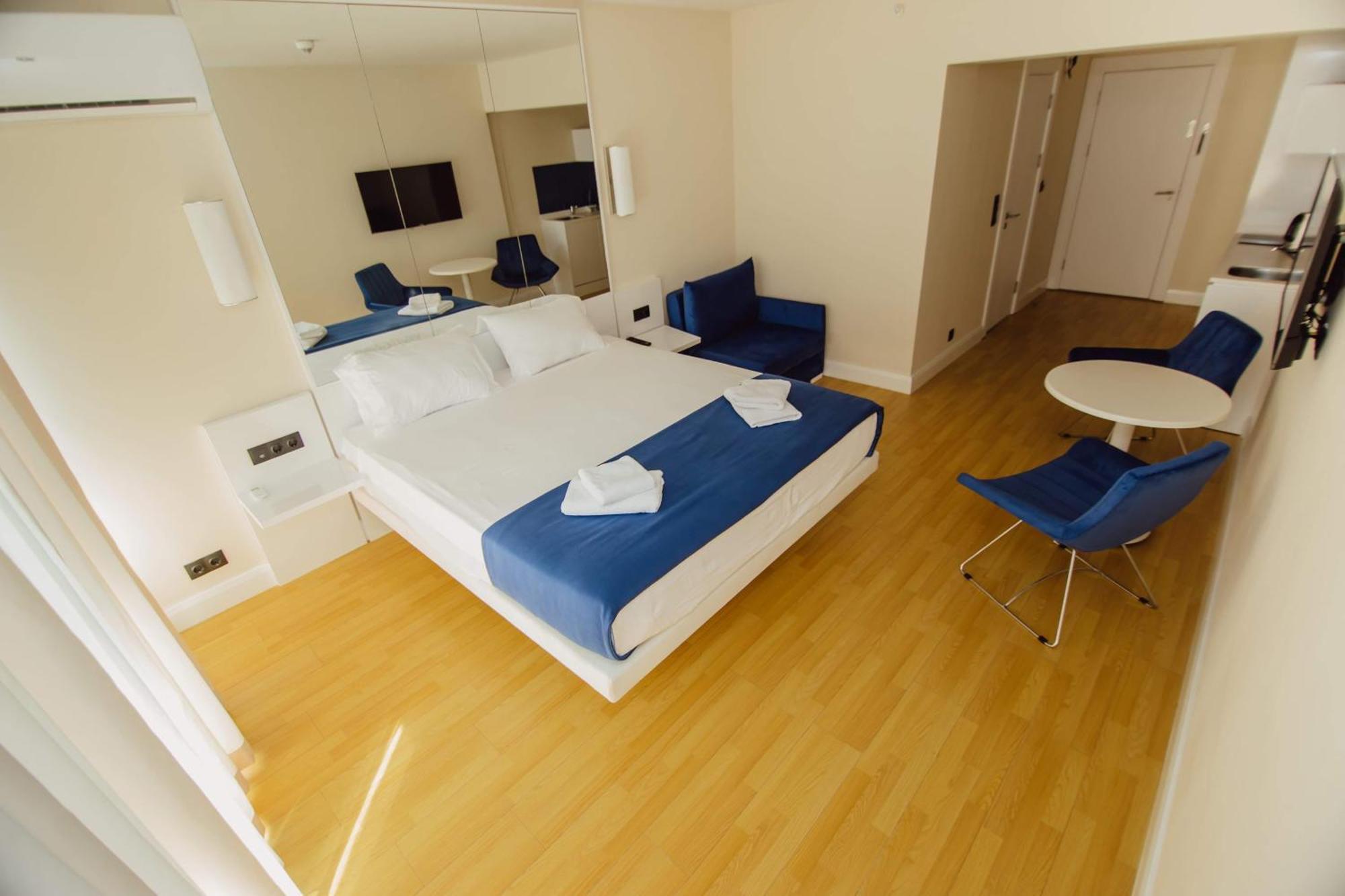 Luxury Beach Front Hotel Batumi Kültér fotó